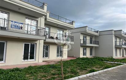 Foça Yenibağarası Havuzlu Sitede 1+1 Kiralık Sıfır Daire