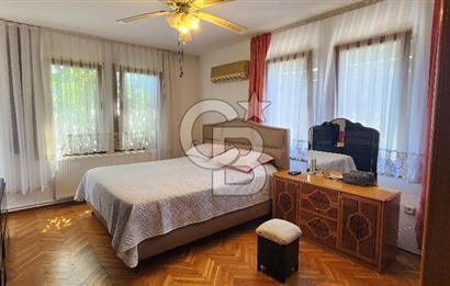 URLA GÜVENDİK MAVİ PLAJDA SATILIK MÜSTAKİL 5+2 TRİPLEKS VİLLA