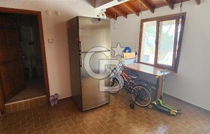 URLA GÜVENDİK MAVİ PLAJDA SATILIK MÜSTAKİL 5+2 TRİPLEKS VİLLA