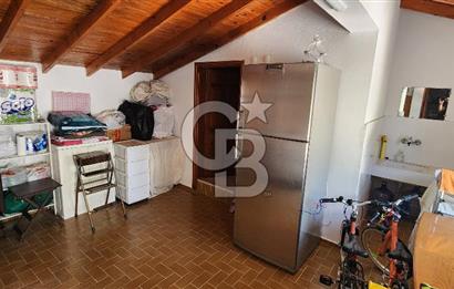 URLA GÜVENDİK MAVİ PLAJDA SATILIK MÜSTAKİL 5+2 TRİPLEKS VİLLA
