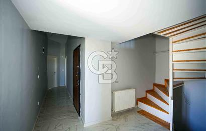 Çekmeköy Merkez Mahallesi Rana Sok.Satılık 6+2 Dubleks Daire