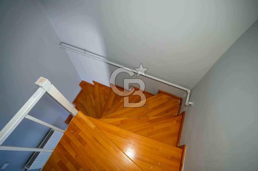 Çekmeköy Merkez Mahallesi Rana Sok.Satılık 6+2 Dubleks Daire