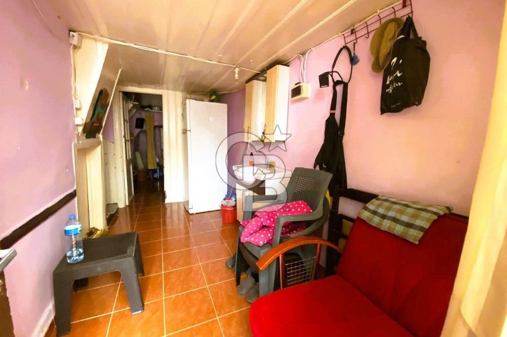 heybeli'de bahçeli 2 katlı rum evi