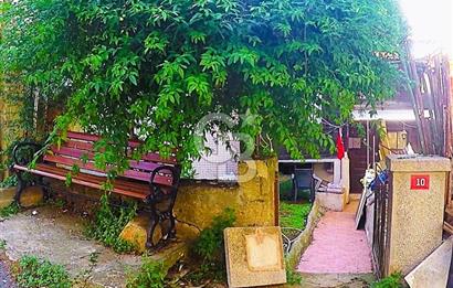heybeli'de bahçeli 2 katlı rum evi