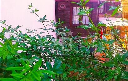 heybeli'de bahçeli 2 katlı rum evi