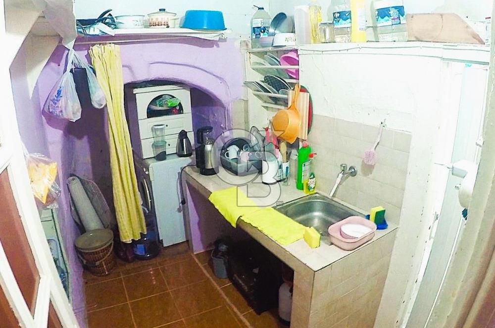 heybeli'de bahçeli 2 katlı rum evi