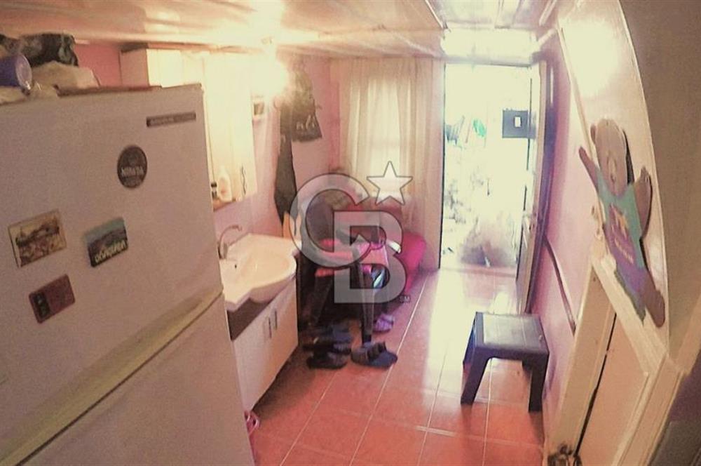 heybeli'de bahçeli 2 katlı rum evi