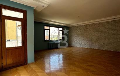 Geniş metrekareli bakımlı merkezde kiralık daire
