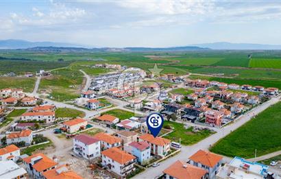 Foça Bağarası Kazım Dirik Mahallesinde Kiralık 2+1 Daire