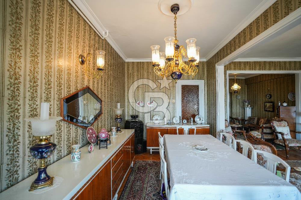 Üsküdar SELİMİYEDE KESİNTİSİZ DENİZ MANZARALI SATILIK DAİRE