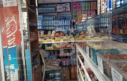  HUNATTA EN MERKEZ İŞLEK YERDE KURUYEMİŞ KÖŞE DÜKKAN