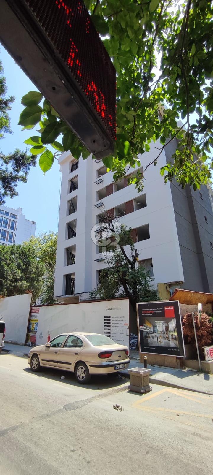 HAMAM SOKAK İSKANLI,ÖN KULLANIMLI DEPOLU  KİRACILI DÜKKAN