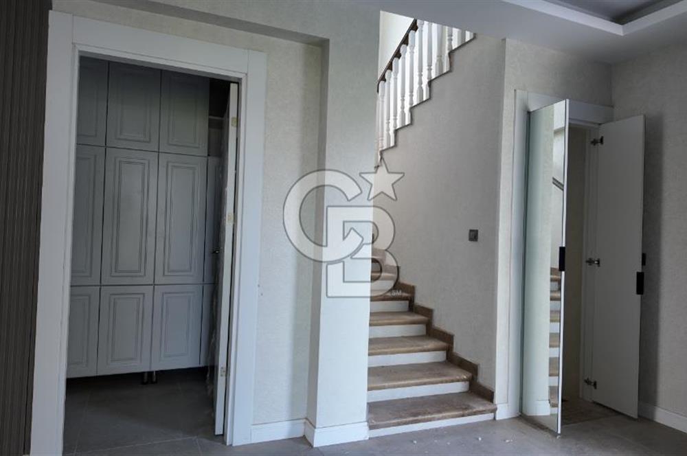 *Bağlıca’da 4+1 Müstakil Bahçeli Lüks Villa 