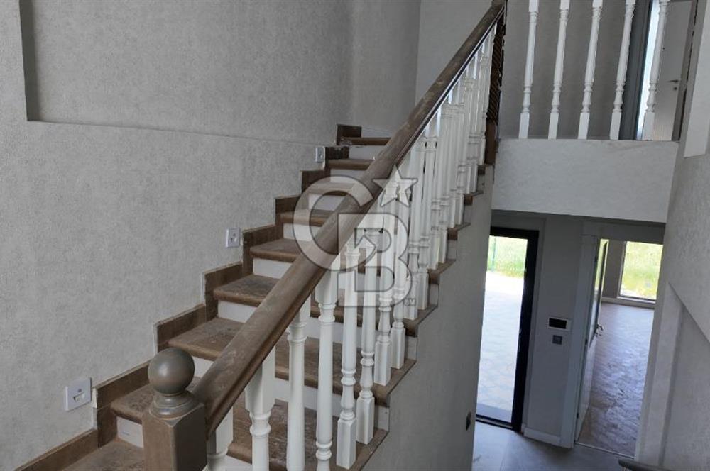 *Bağlıca’da 4+1 Müstakil Bahçeli Lüks Villa 