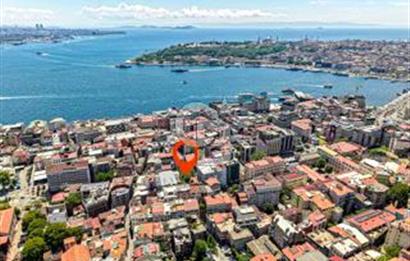 KARAKÖY TRAMVAY YOLU ÜZERİNDE, GALATAPORTA YAKIN, KİRALIK BİNA