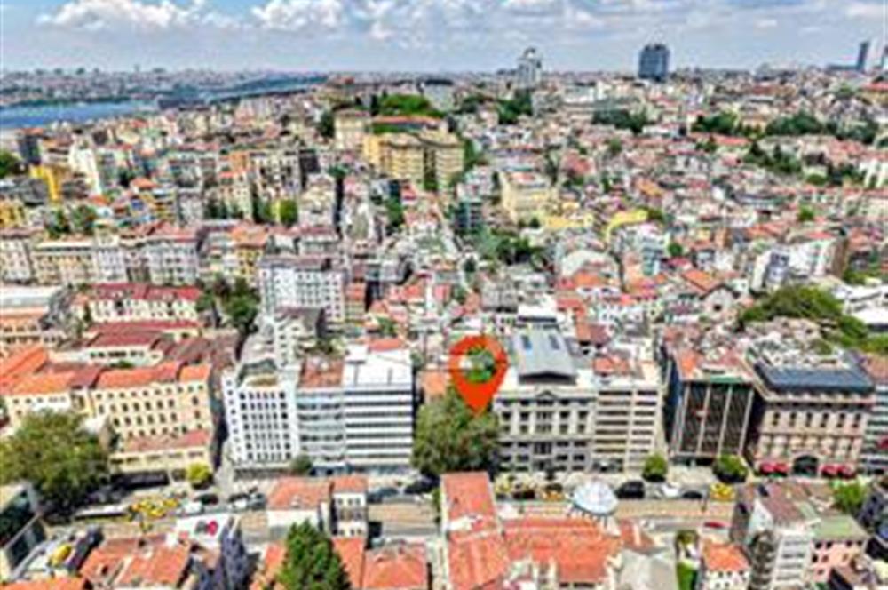 KARAKÖY TRAMVAY YOLU ÜZERİNDE, GALATAPORTA YAKIN, KİRALIK BİNA