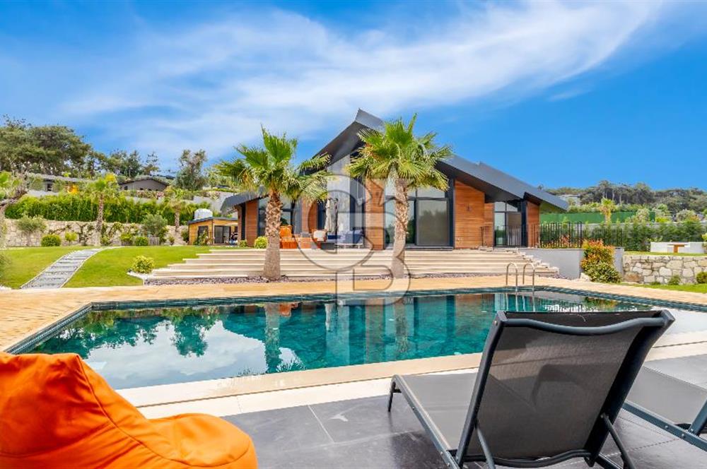 Kekliktepe The Village Urla'da 2474m2 İçinde Harika Lüks Villa