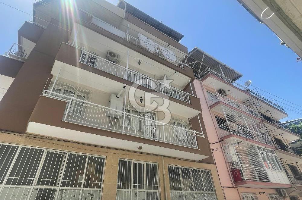 BORNOVA YEŞİLOVA'DA SATILIK KOMPLE BİNA