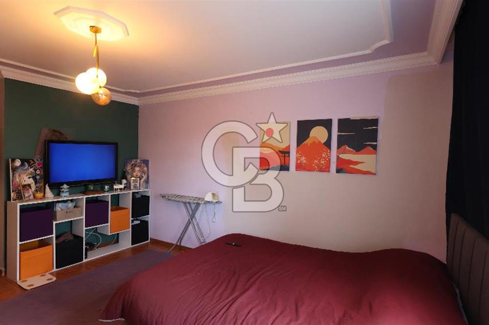 Bornova Evka 3 konutları, arakat kapalı mutfak 2+1 fırsatı..