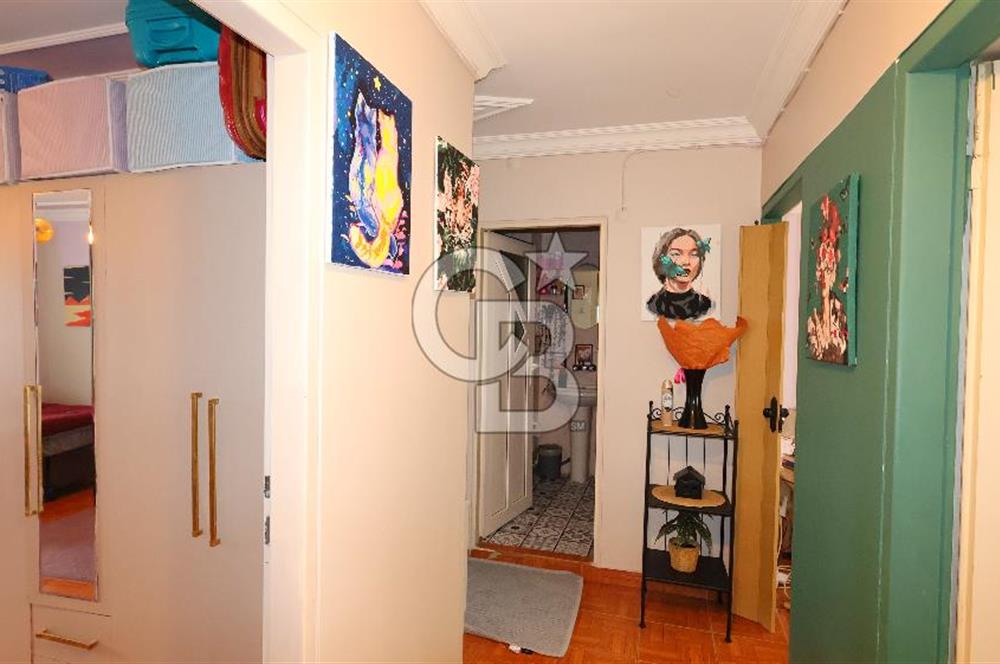 Bornova Evka 3 konutları, arakat kapalı mutfak 2+1 fırsatı..
