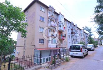 Bornova Evka 3 konutları, arakat kapalı mutfak 2+1 fırsatı..