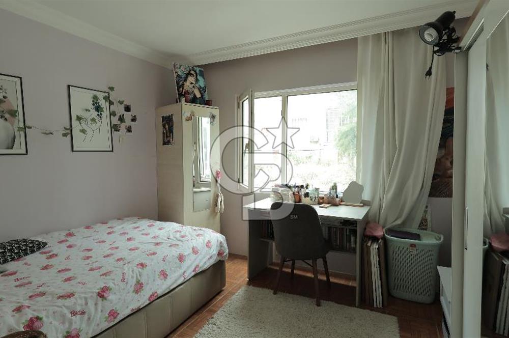 Bornova Evka 3 konutları, arakat kapalı mutfak 2+1 fırsatı..