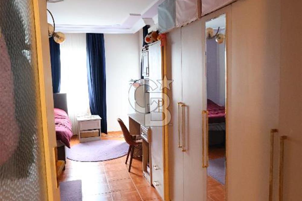 Bornova Evka 3 konutları, arakat kapalı mutfak 2+1 fırsatı..