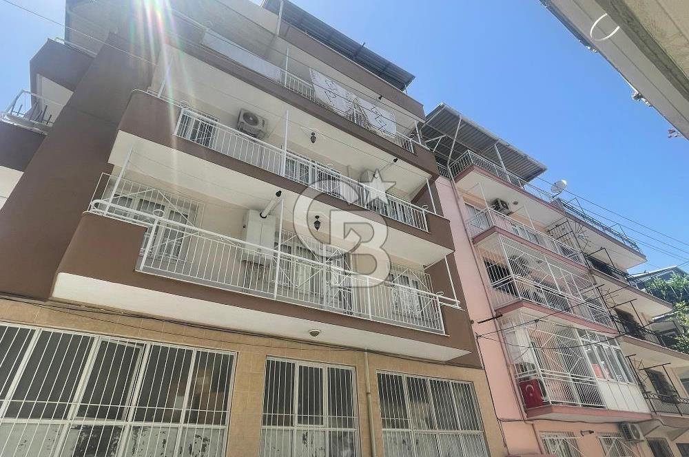 BORNOVA YEŞİLOVA'DA SATILIK KOMPLE BİNA
