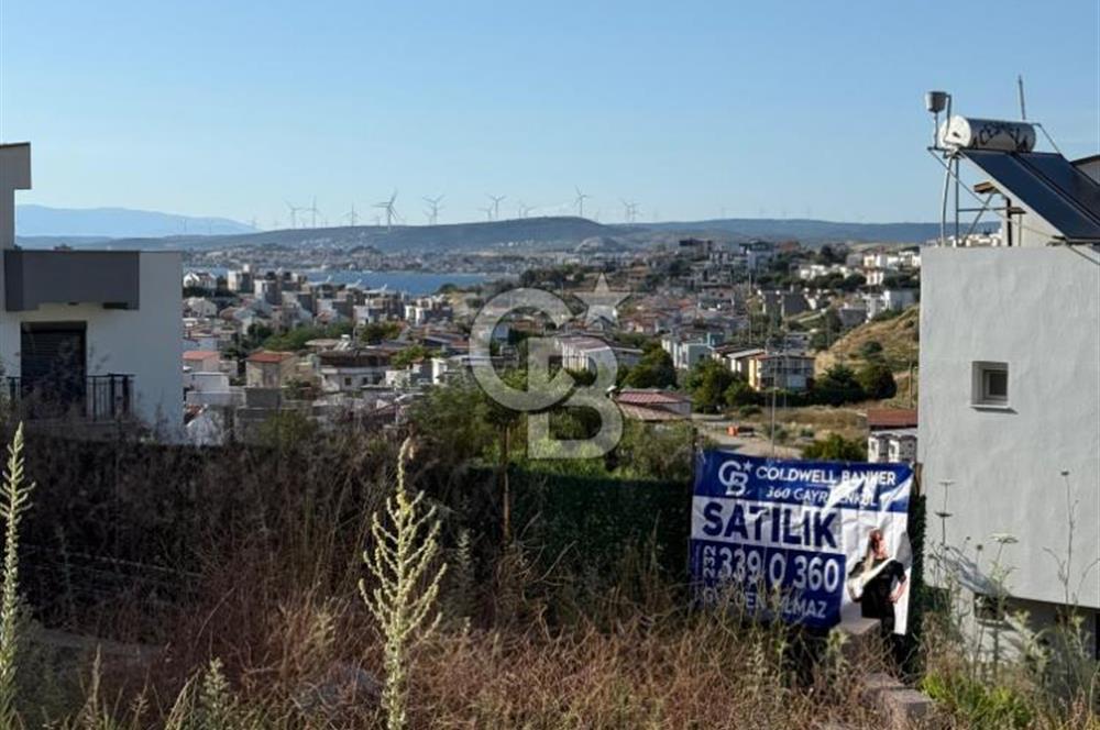 Seferihisar Zümrüt Evler Sitesi İçerisinde Satılık Villa Arsası