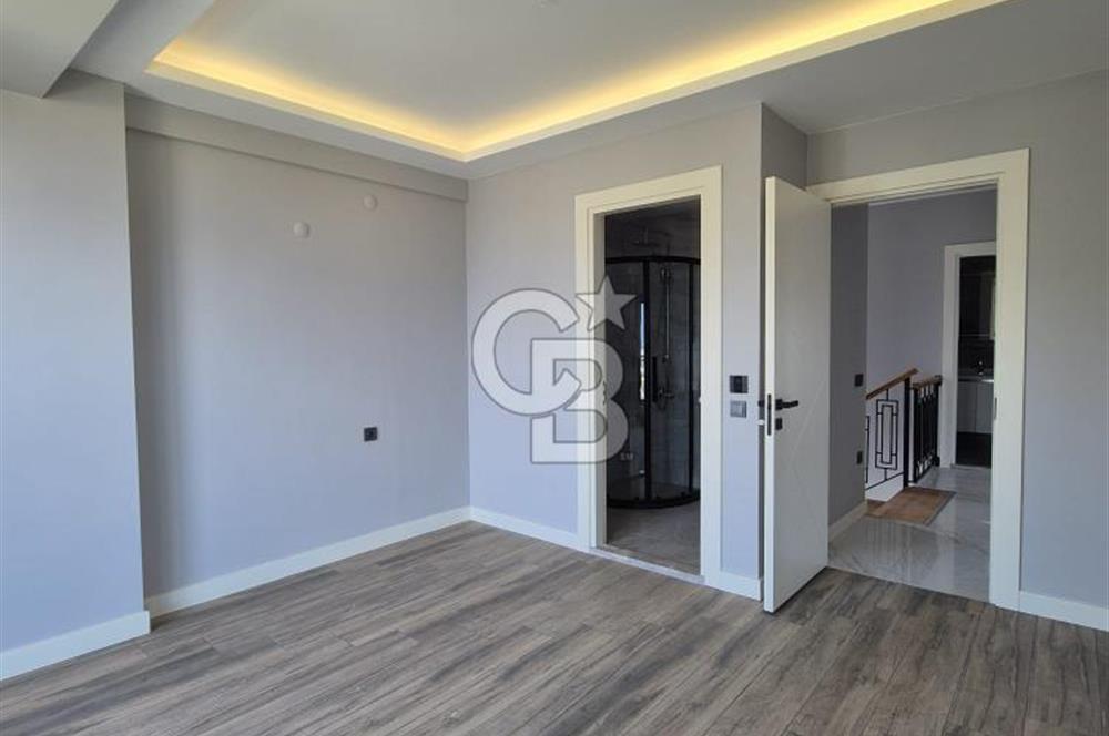 Modern Mimari Akıllı Ev Bahçe ve Havuz SATILIK VİLLA