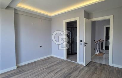 Modern Mimari Akıllı Ev Bahçe ve Havuz SATILIK VİLLA