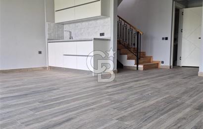 Modern Mimari Akıllı Ev Bahçe ve Havuz SATILIK VİLLA