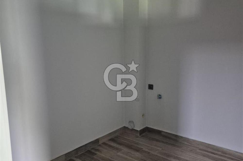 Modern Mimari Akıllı Ev Bahçe ve Havuz SATILIK VİLLA
