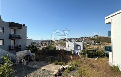 Seferihisar Zümrüt Evler Sitesi İçerisinde Satılık Villa Arsası