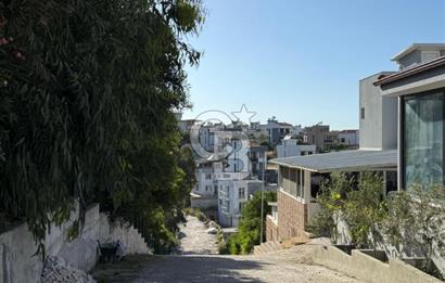 Seferihisar Zümrüt Evler Sitesi İçerisinde Satılık Villa Arsası