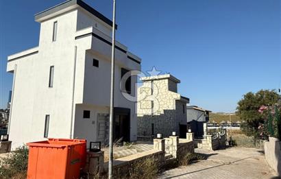 Seferihisar Zümrüt Evler Sitesi İçerisinde Satılık Villa Arsası