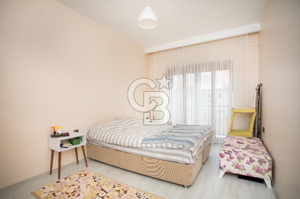 Foça Hacıveli Mah. Eşyalı Kiralık 2+1 Dubleks Villa