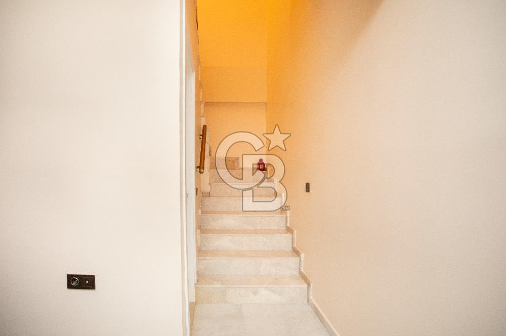 Foça Hacıveli Mah. Eşyalı Kiralık 2+1 Dubleks Villa