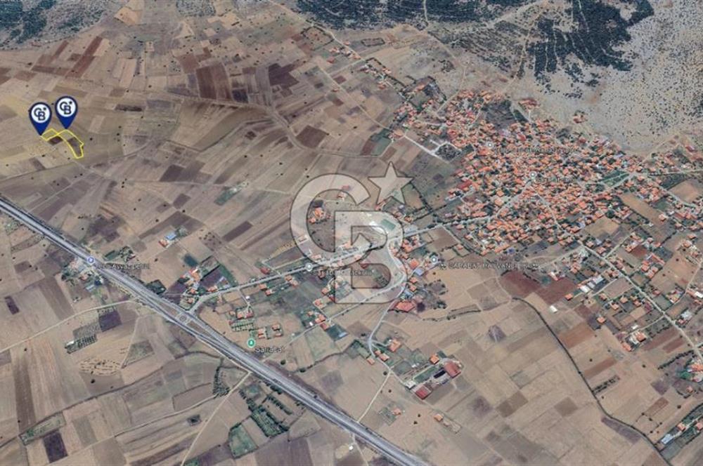 Tavas Sarıabat da Muğla Karayolu Yakını Satılık 4550 M² Arazi