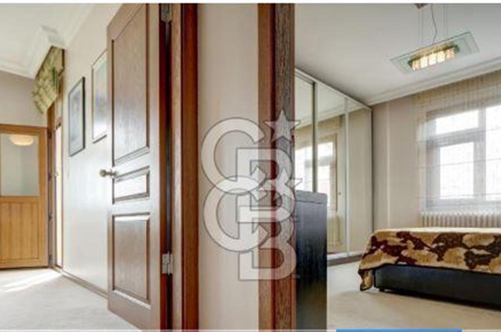 Kozyatağı Bayar Caddesi Üzerinde Full Eşyalı 3+1 Kiralık Daire