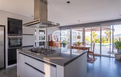 Adabükü, Panoramik Deniz ve Koy Manzaralı Satılık Müstakil Villa