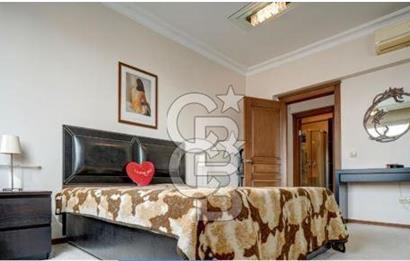 Kozyatağı Bayar Caddesi Üzerinde Full Eşyalı 3+1 Kiralık Daire