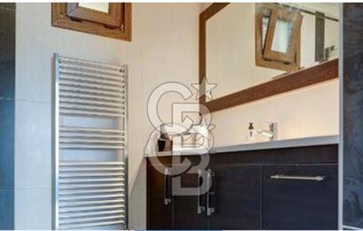 Kozyatağı Bayar Caddesi Üzerinde Full Eşyalı 3+1 Kiralık Daire