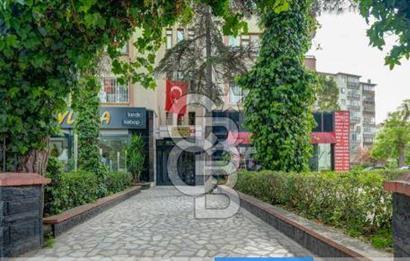 Kozyatağı Bayar Caddesi Üzerinde Full Eşyalı 3+1 Kiralık Daire