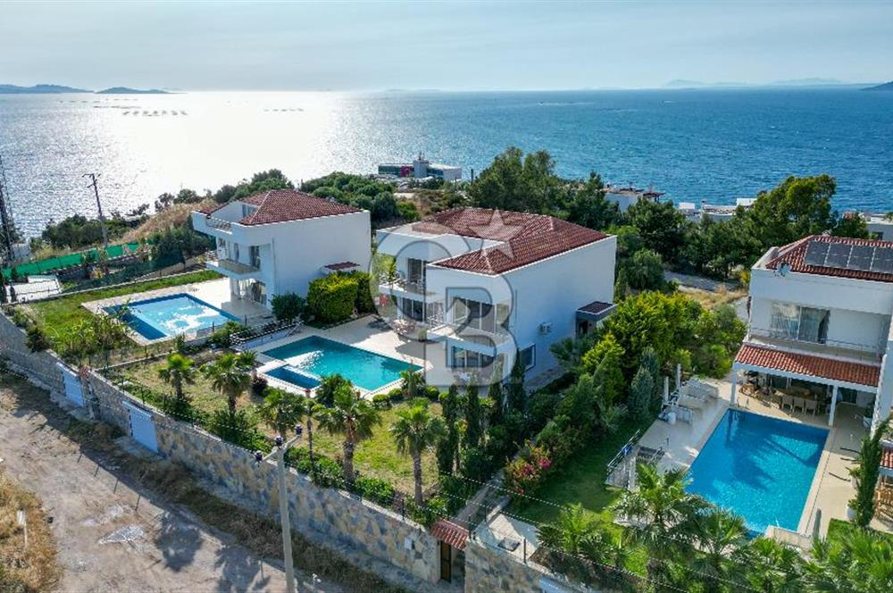 Adabükü, Panoramik Deniz ve Koy Manzaralı Satılık Müstakil Villa