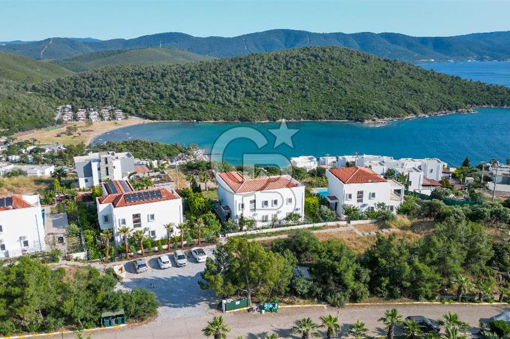 Adabükü, Panoramik Deniz ve Koy Manzaralı Satılık Müstakil Villa