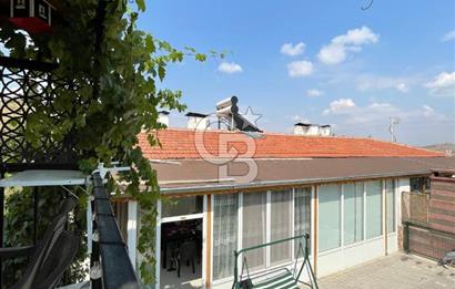 ŞEHRİN MERKEZİNDE HARİKA KONUMLU GENİŞ BAHÇESİ İLE BUTİK VİLLA