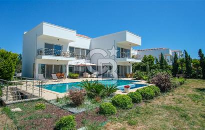 Adabükü, Panoramik Deniz ve Koy Manzaralı Satılık Müstakil Villa