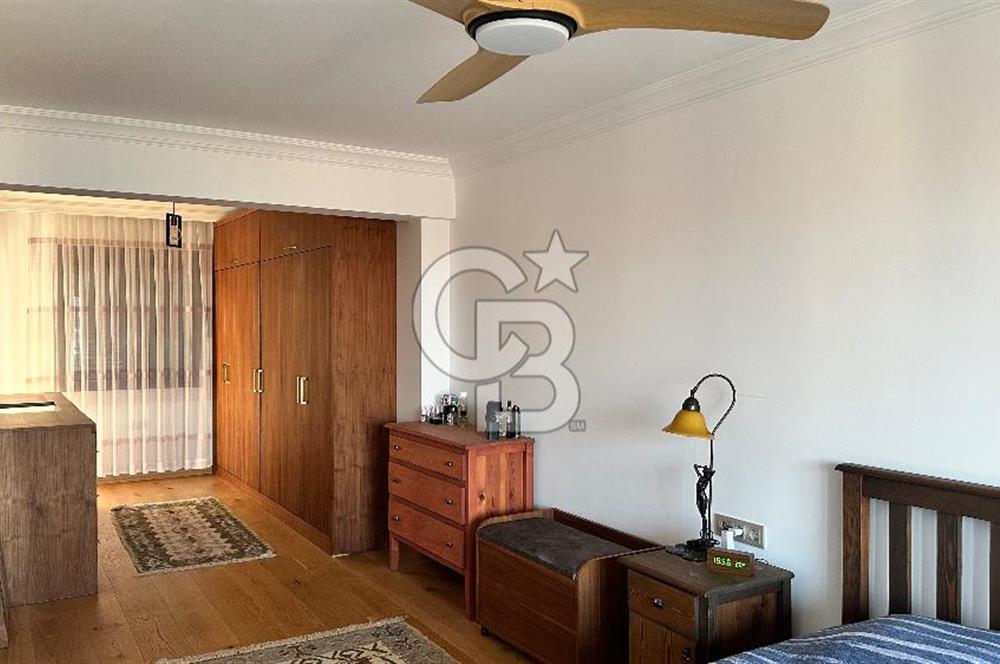 Urla İskele Mahallesinde Denize Yakın Satılık Villa