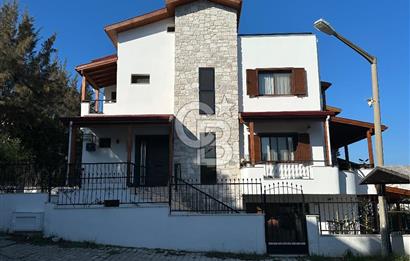 Urla İskele Mahallesinde Denize Yakın Satılık Villa